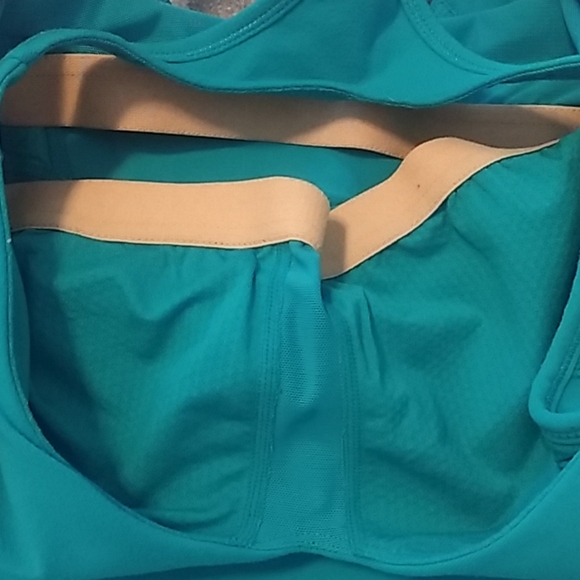 Lululemon Tank - Picture 3 of 6